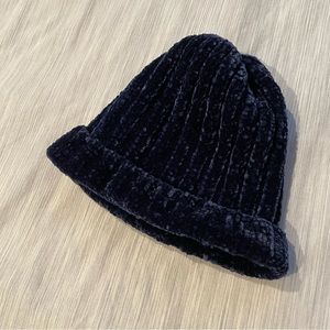Forever 21 Blue Velvet Velour Ribbed Beanie